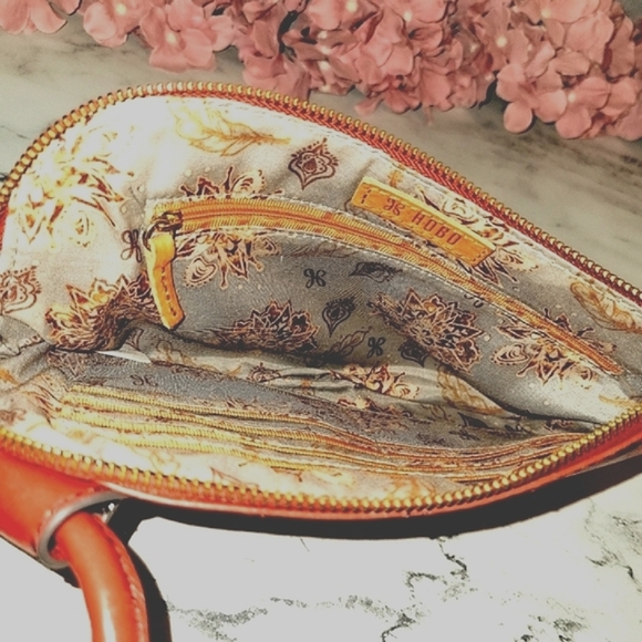 HOBO Red/Orange-ish Leather 'Sable' Wristlet With Wanderlust Lining - Picture 2 of 6